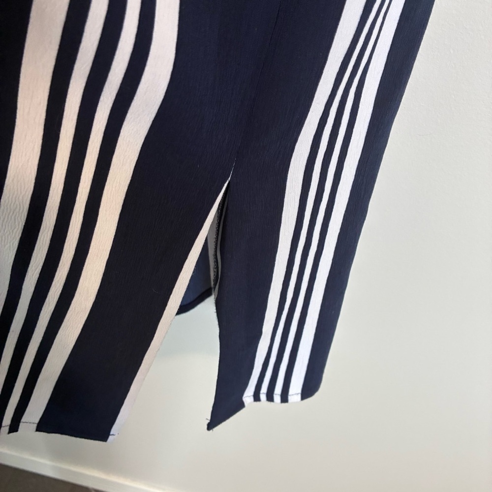 Cleo - Blue and White Striped Drifter Length Top - M - Picture 6 of 9